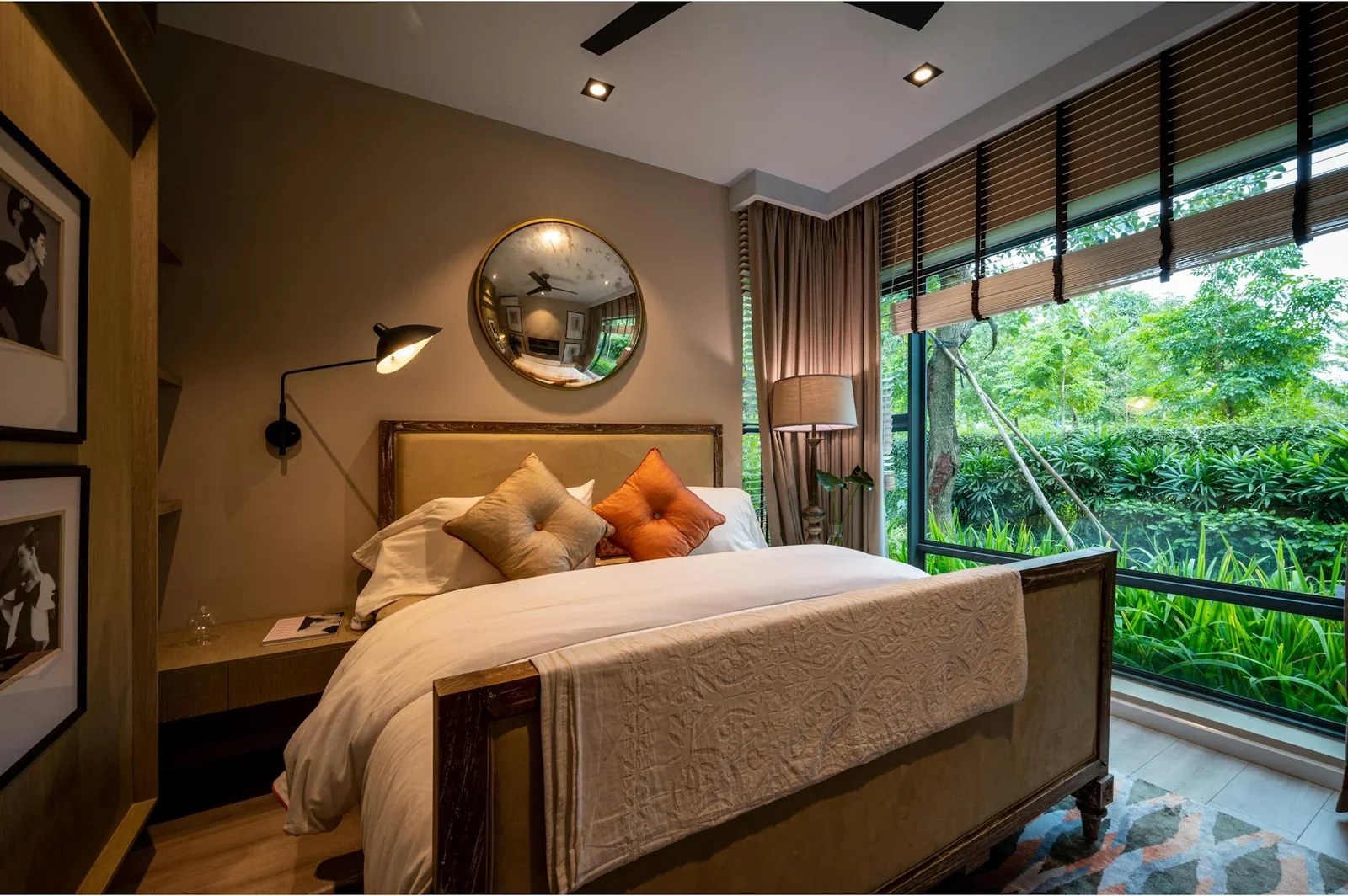 Thiết kế phòng ngủ thanh lịch tận dụng cửa sổ lớn đón nắng, kiến tạo bầu không khí ấm cúng và thư thái tuyệt đối. | Thiết kế nội thất 24