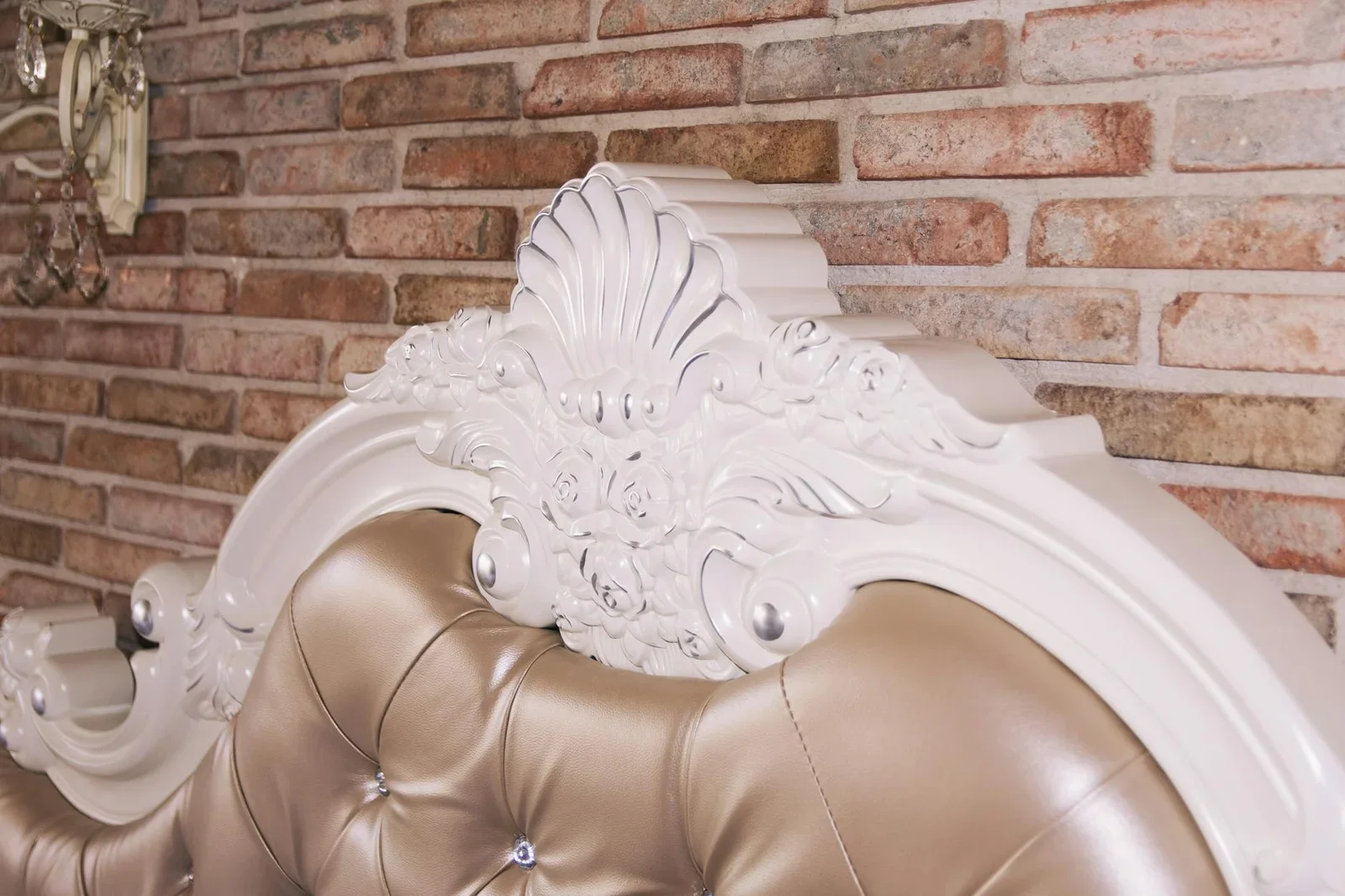 Luxurious tufted headboard against a rustic brick wall, show | Thiết kế nội thất 24