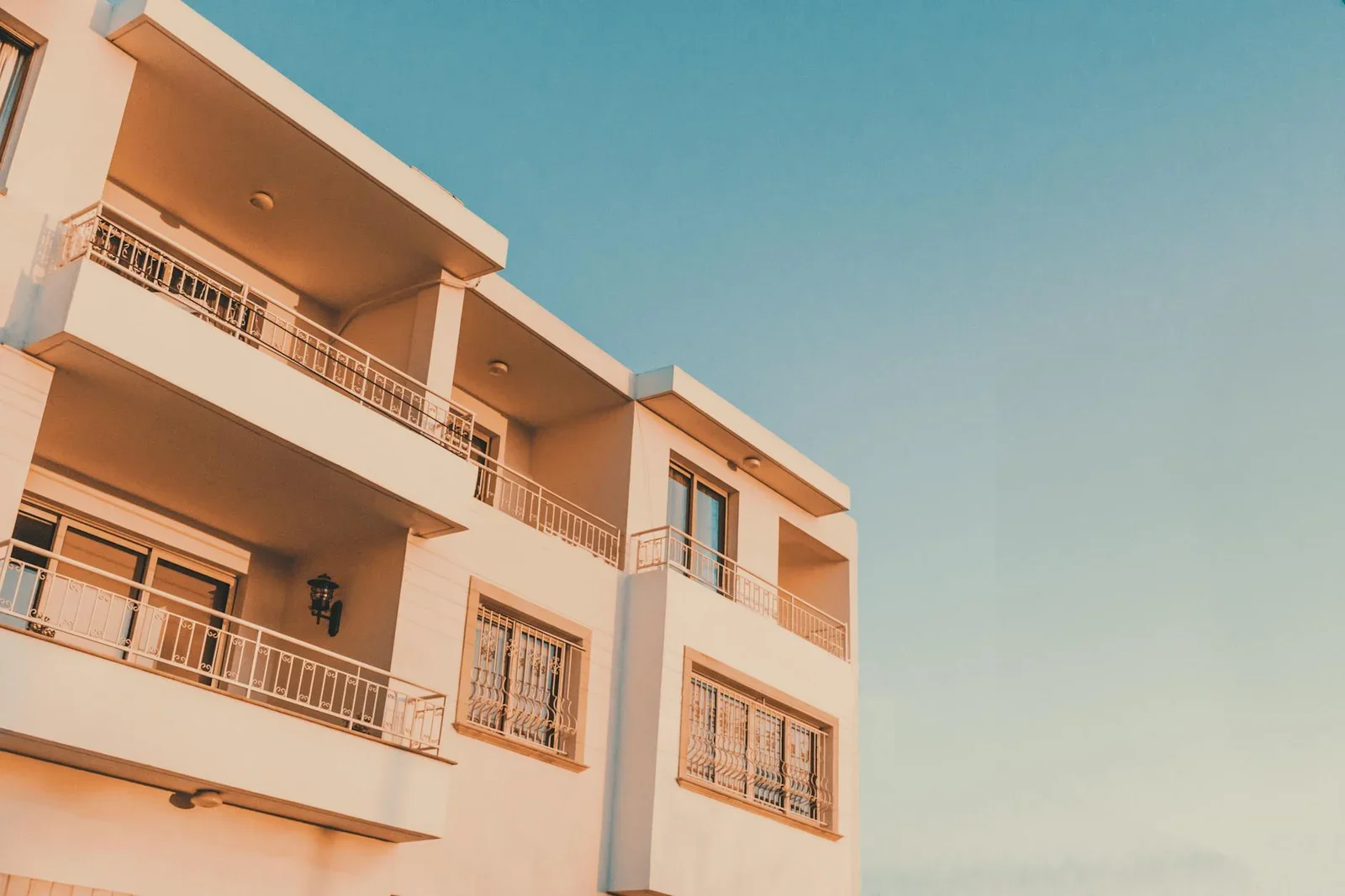 A modern apartment building with balconies in Paphos, Cyprus | Thiết kế nội thất 24