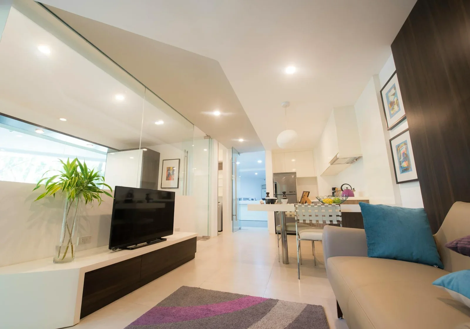 Spacious modern living room interior with an open kitchen de | Thiết kế nội thất 24