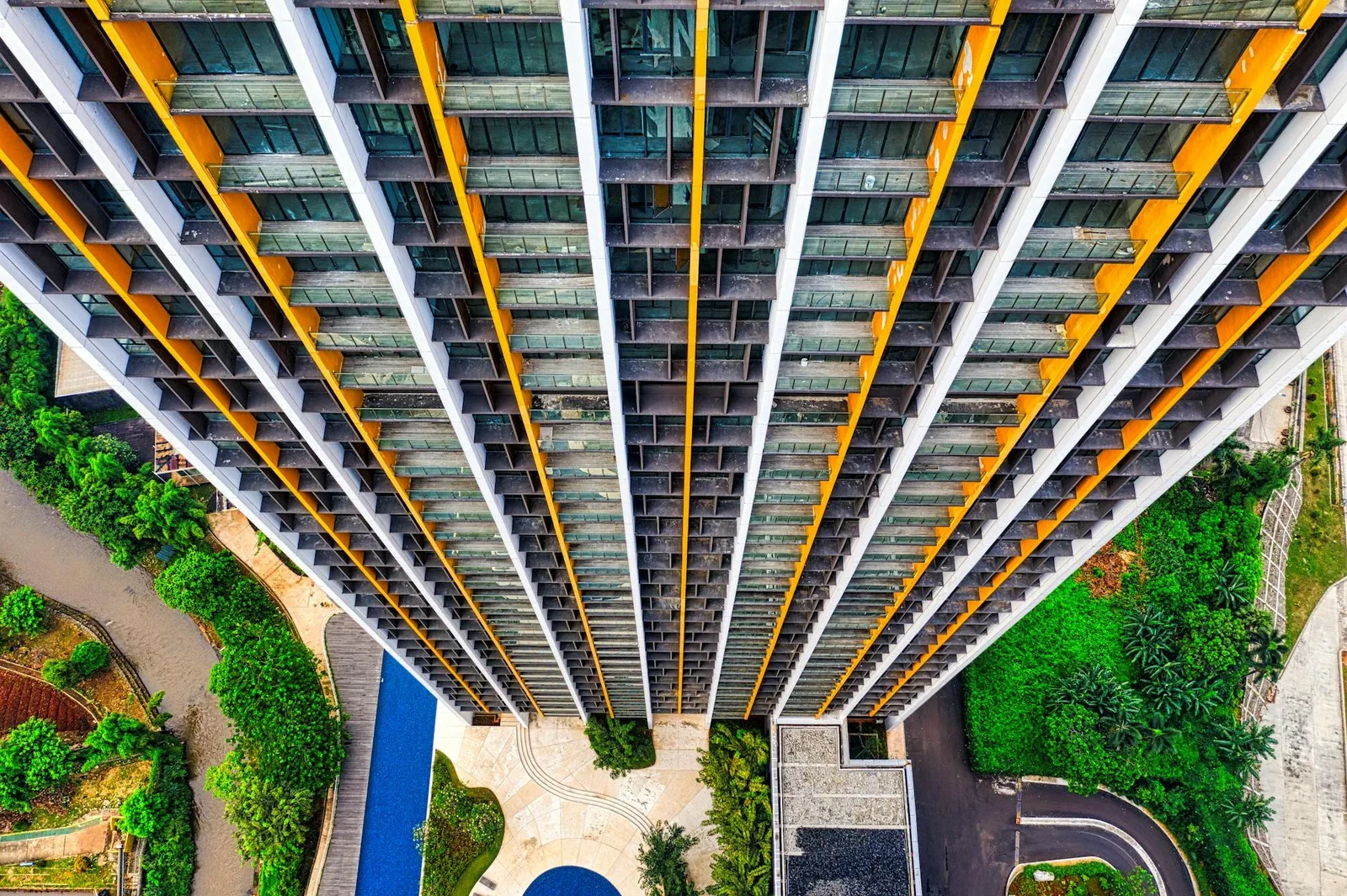 Stunning top-down view of a modern high-rise building in Jak | Thiết kế nội thất 24