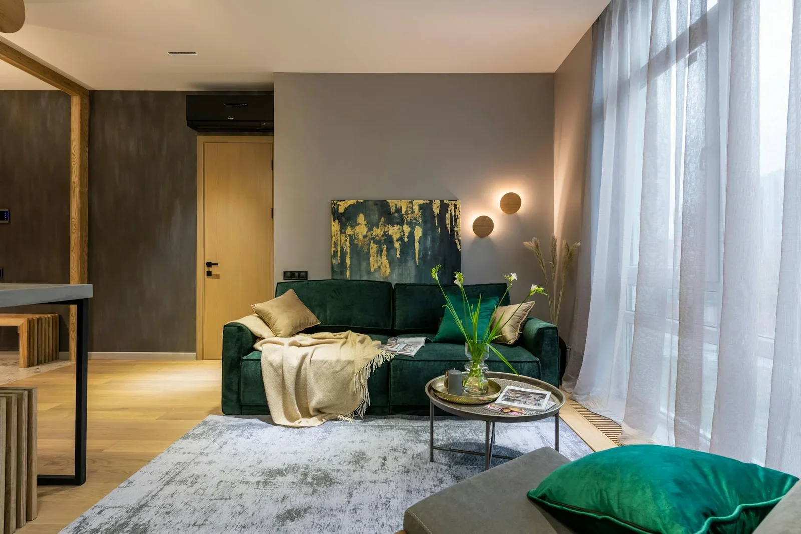Stylishly designed living room with luxurious elements and m | Thiết kế nội thất 24