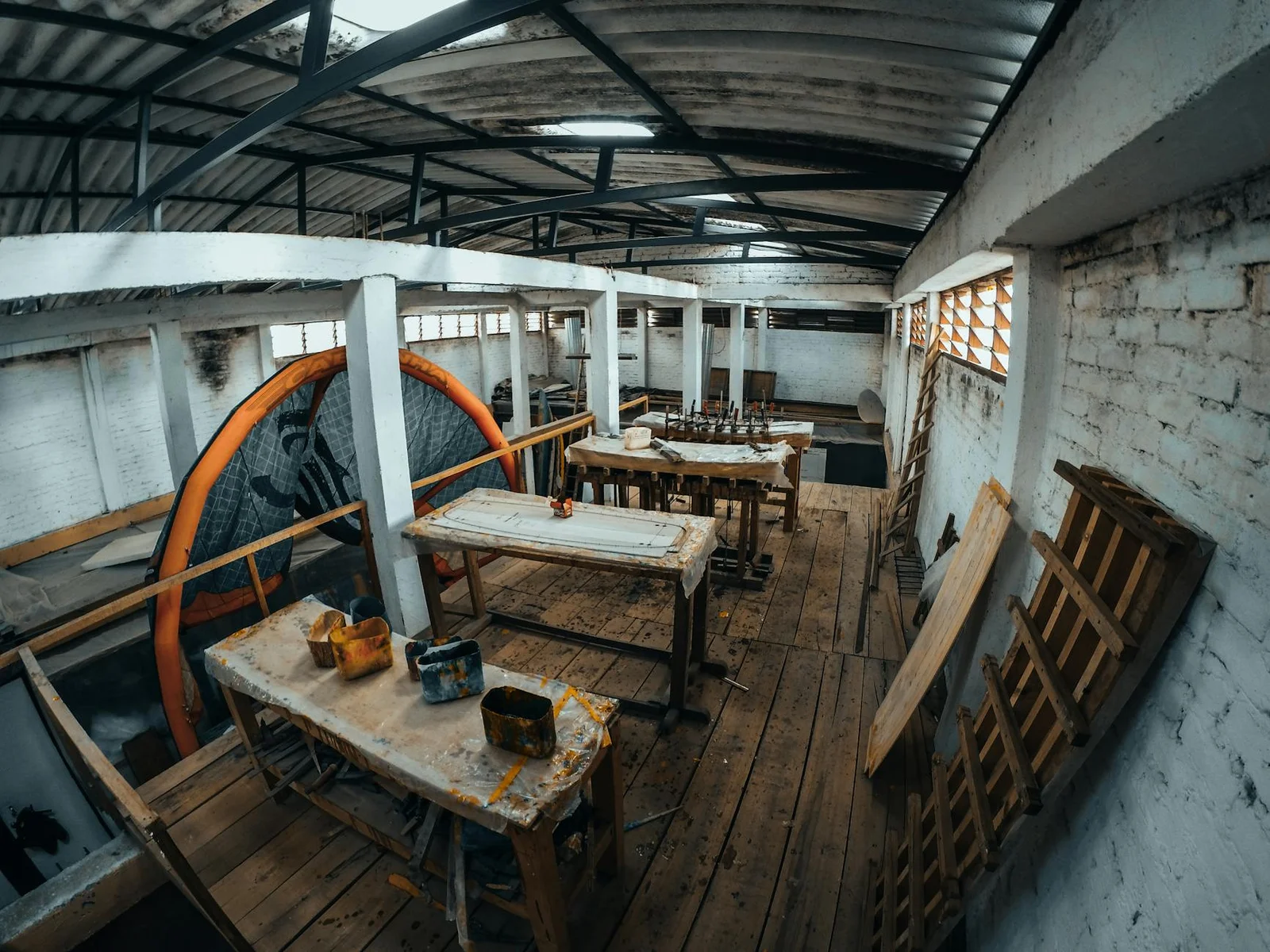Kiến trúc ngoại thất hiện đại hài hòa cùng cảnh quan nhiệt đới, tôn lên phong cách sống đẳng cấp và tiện nghi. | Thiết kế nội thất 24