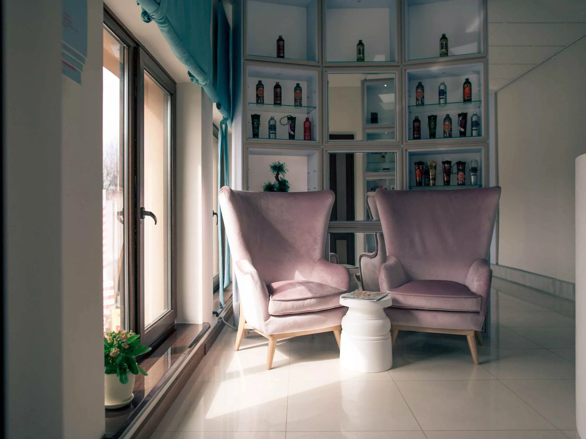Luna Beauty Studio - Không Gian Làm Đẹp Đẳng Cấp