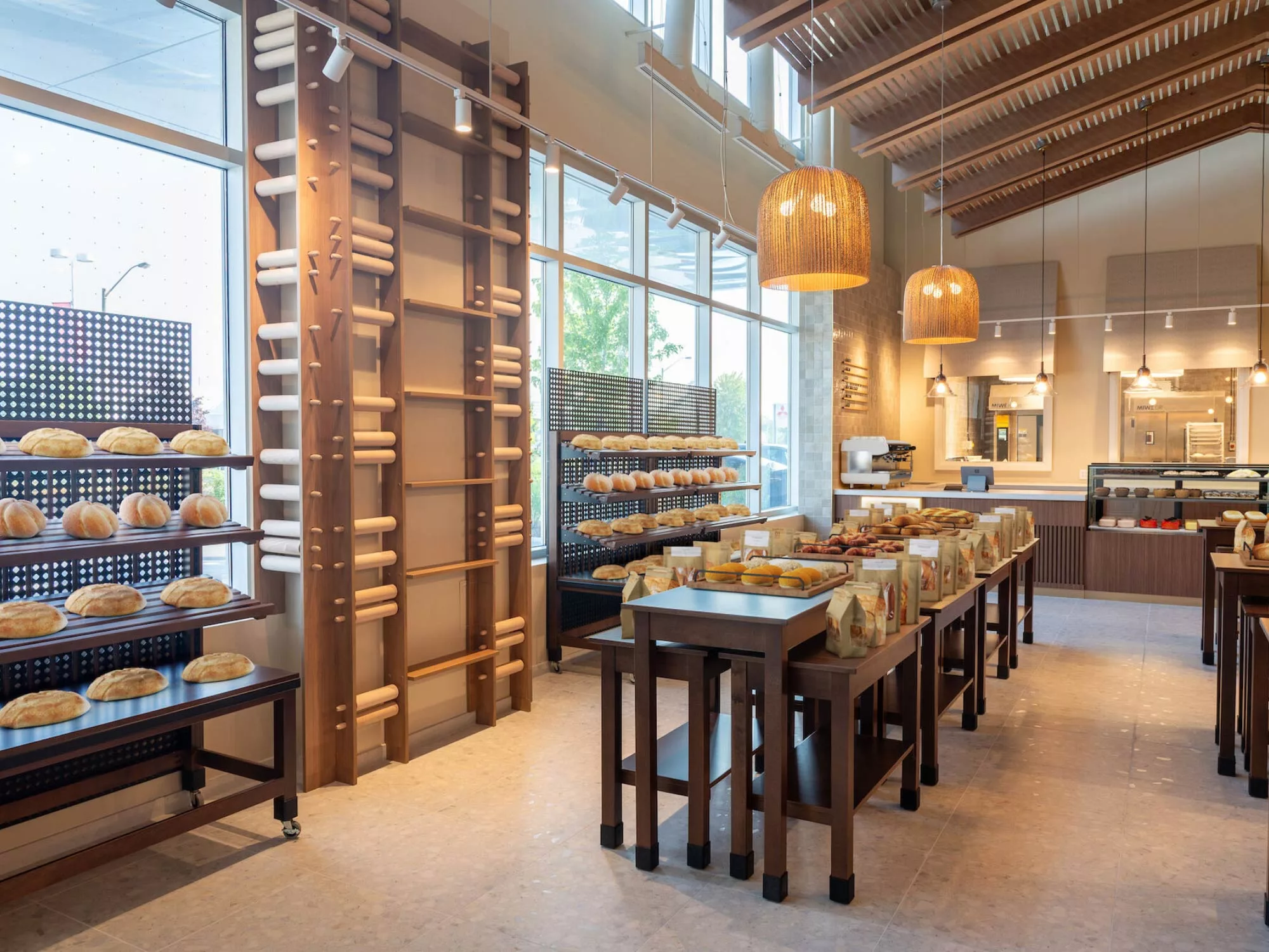 Không Gian Tinh Tế - Cafe Trầm Hương