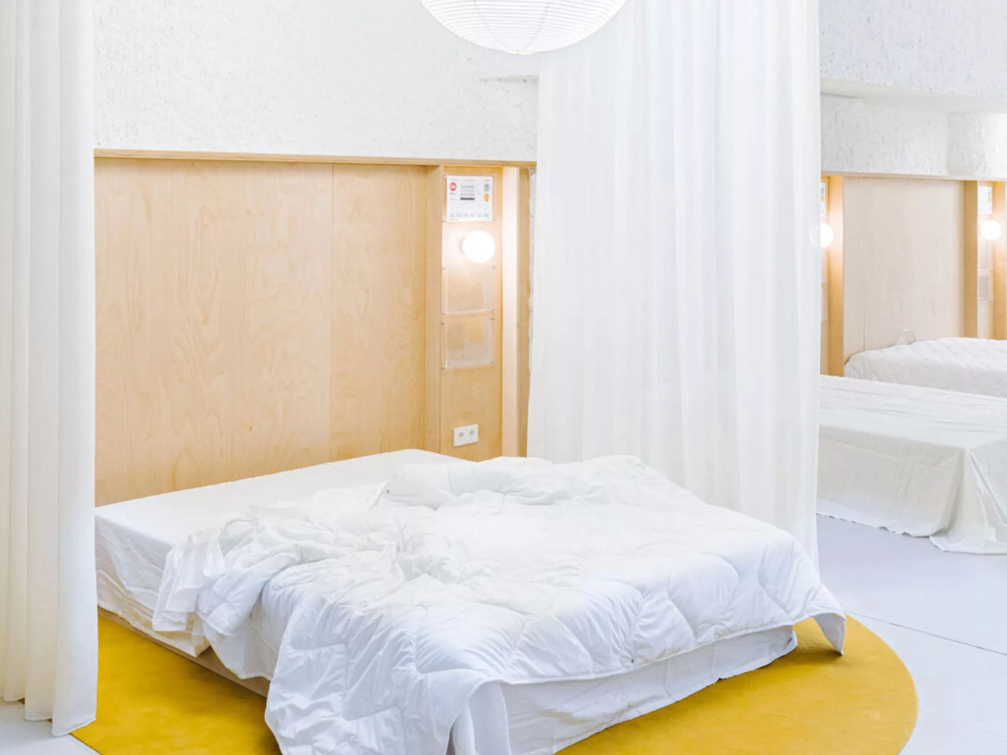 Không Gian Mua Sắm Hiện Đại - Cửa Hàng Chăn Ga Gối Nệm LUXEHOME