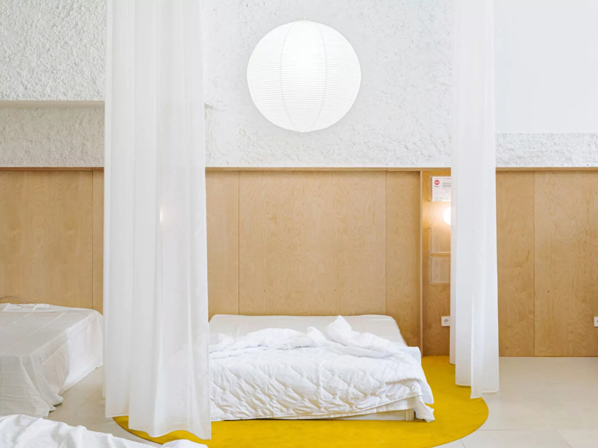 Không Gian Mua Sắm Hiện Đại - Cửa Hàng Chăn Ga Gối Nệm LUXEHOME