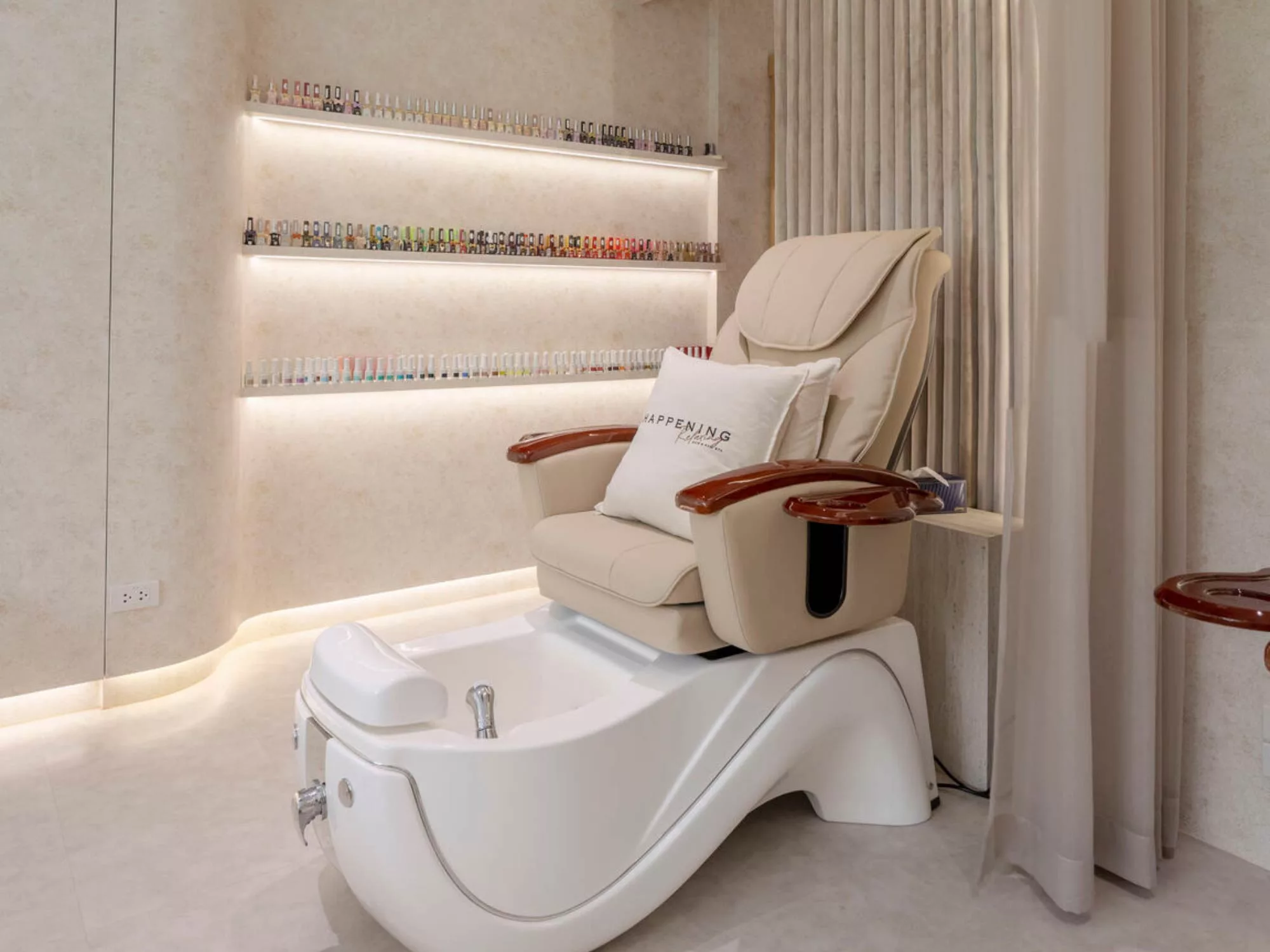 Không Gian Tinh Tế - Happening Beauty & Lifestyle
