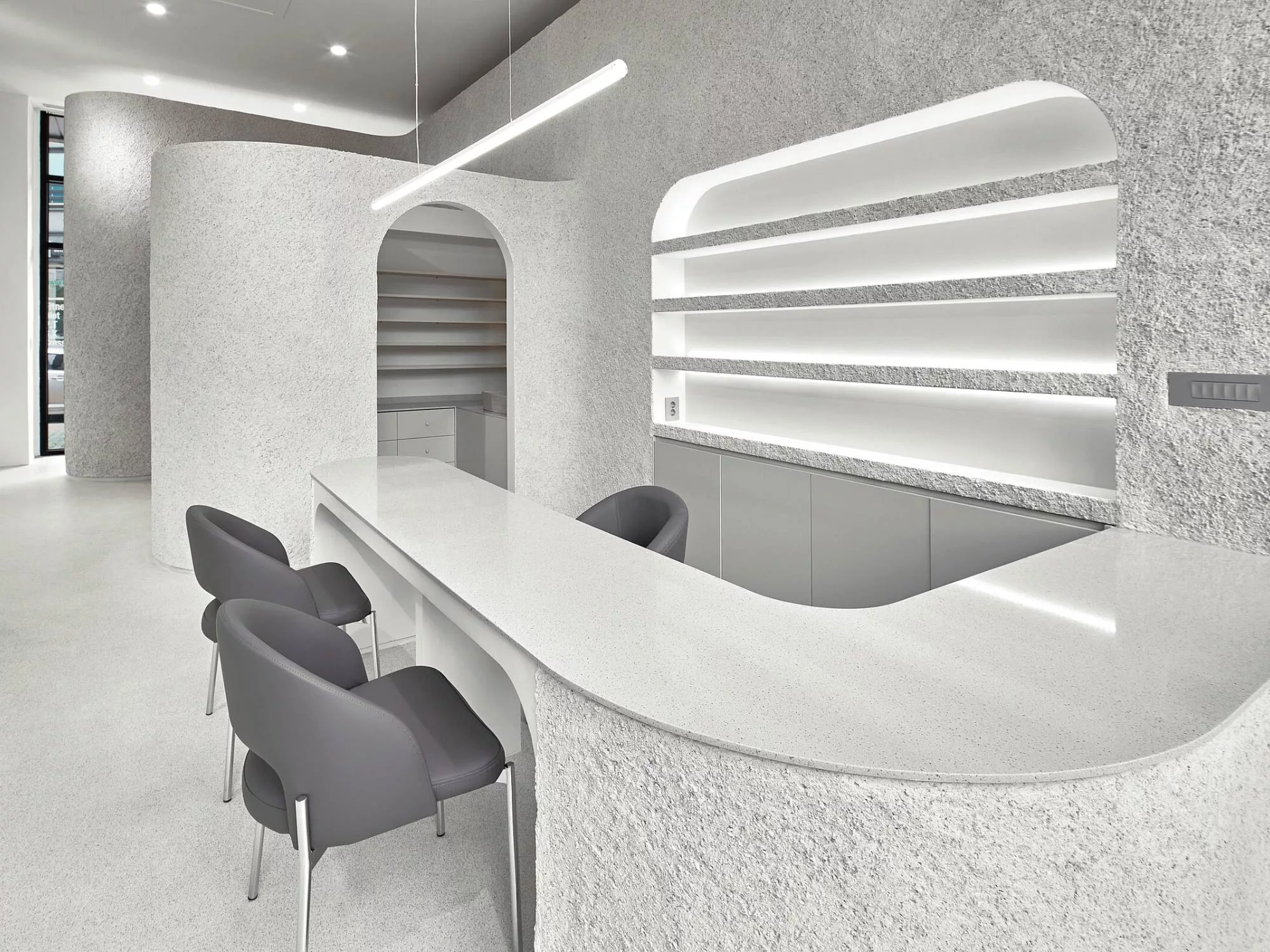 Không Gian Tinh Tế - Nail Studio LUXE