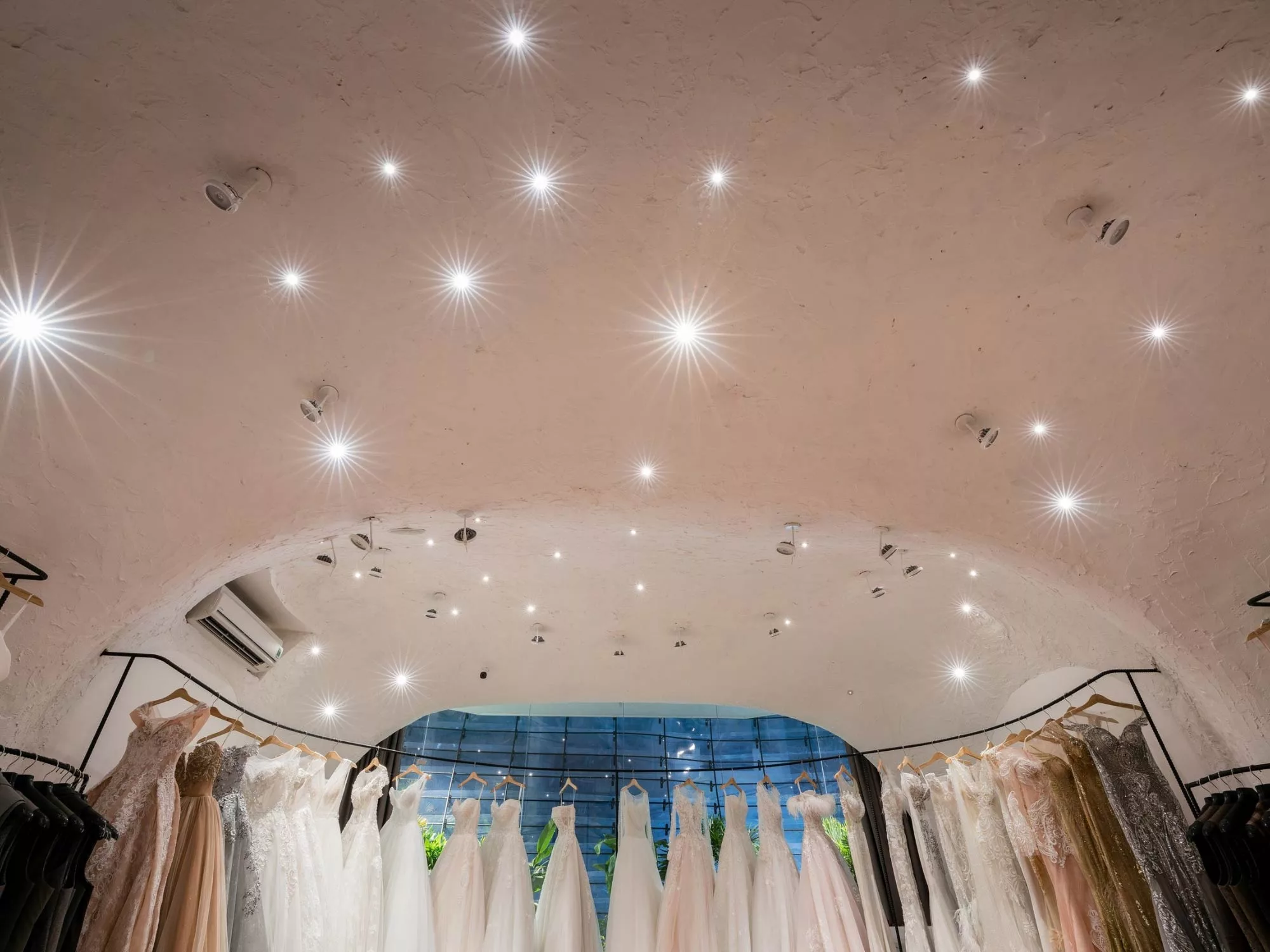 Luna Bridal Studio - Không Gian Cưới Đẳng Cấp