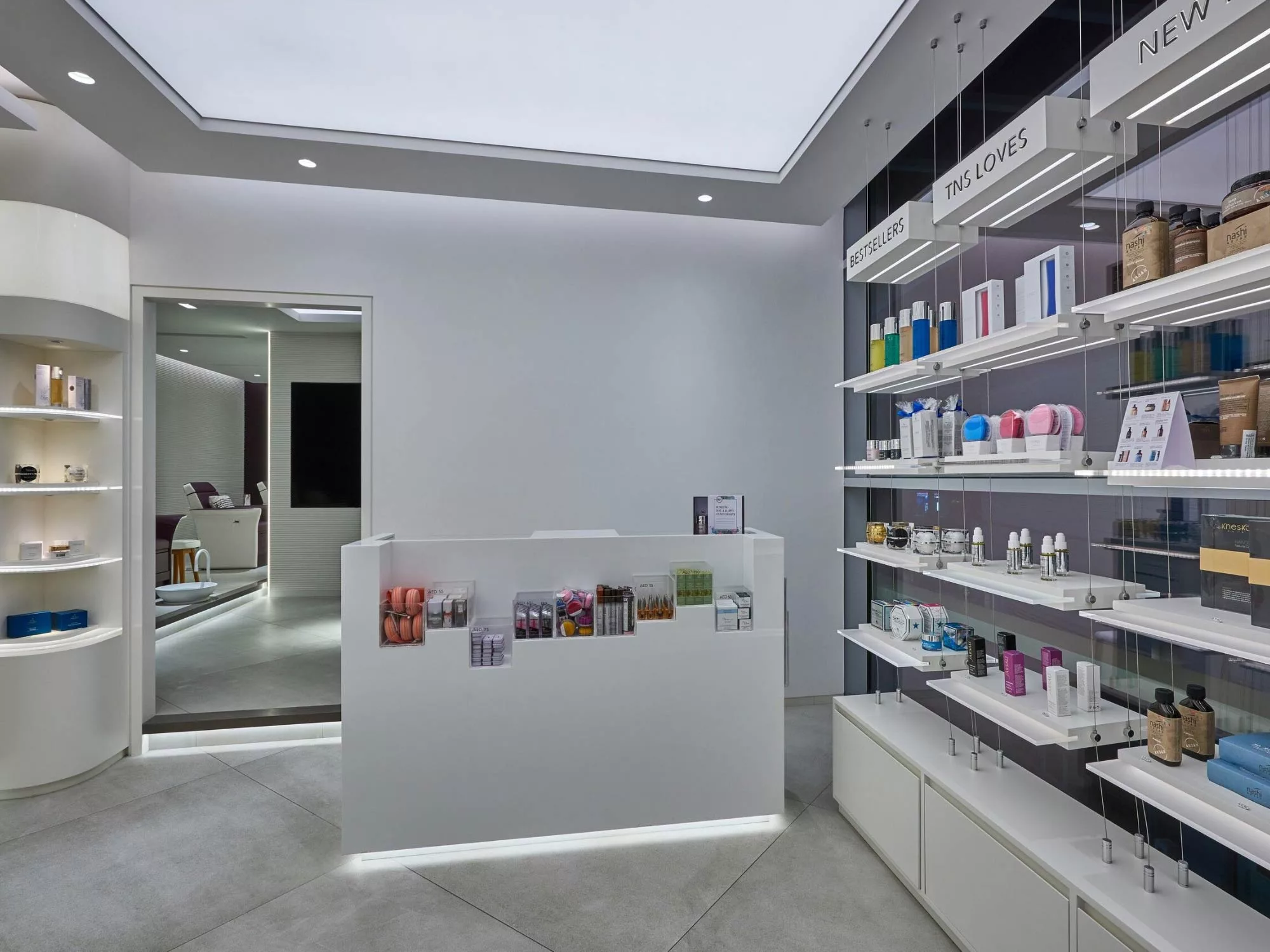 Không Gian Tinh Tế - Thiết Kế Nội Thất Nail House