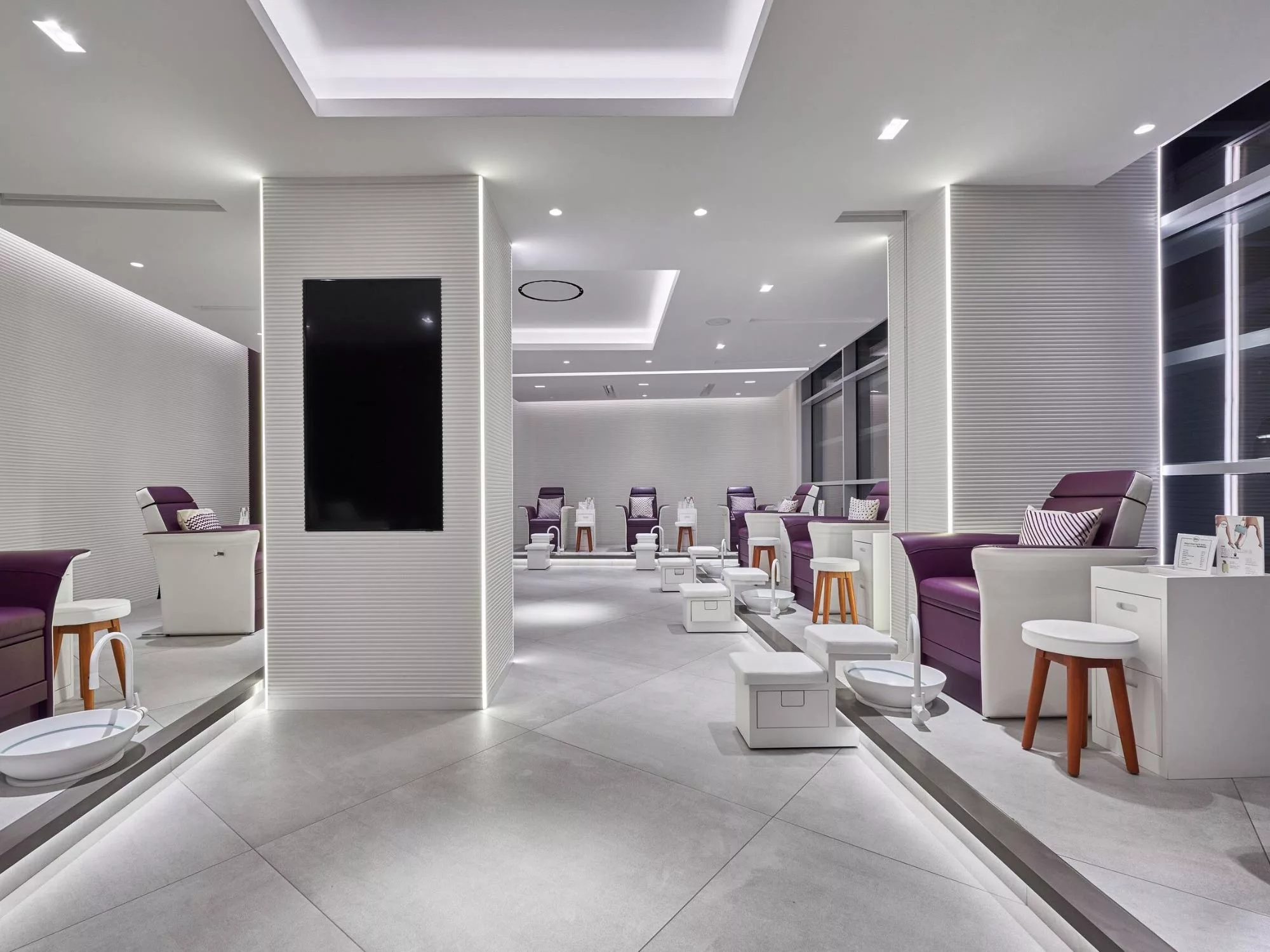 Không Gian Tinh Tế - Thiết Kế Nội Thất Nail House