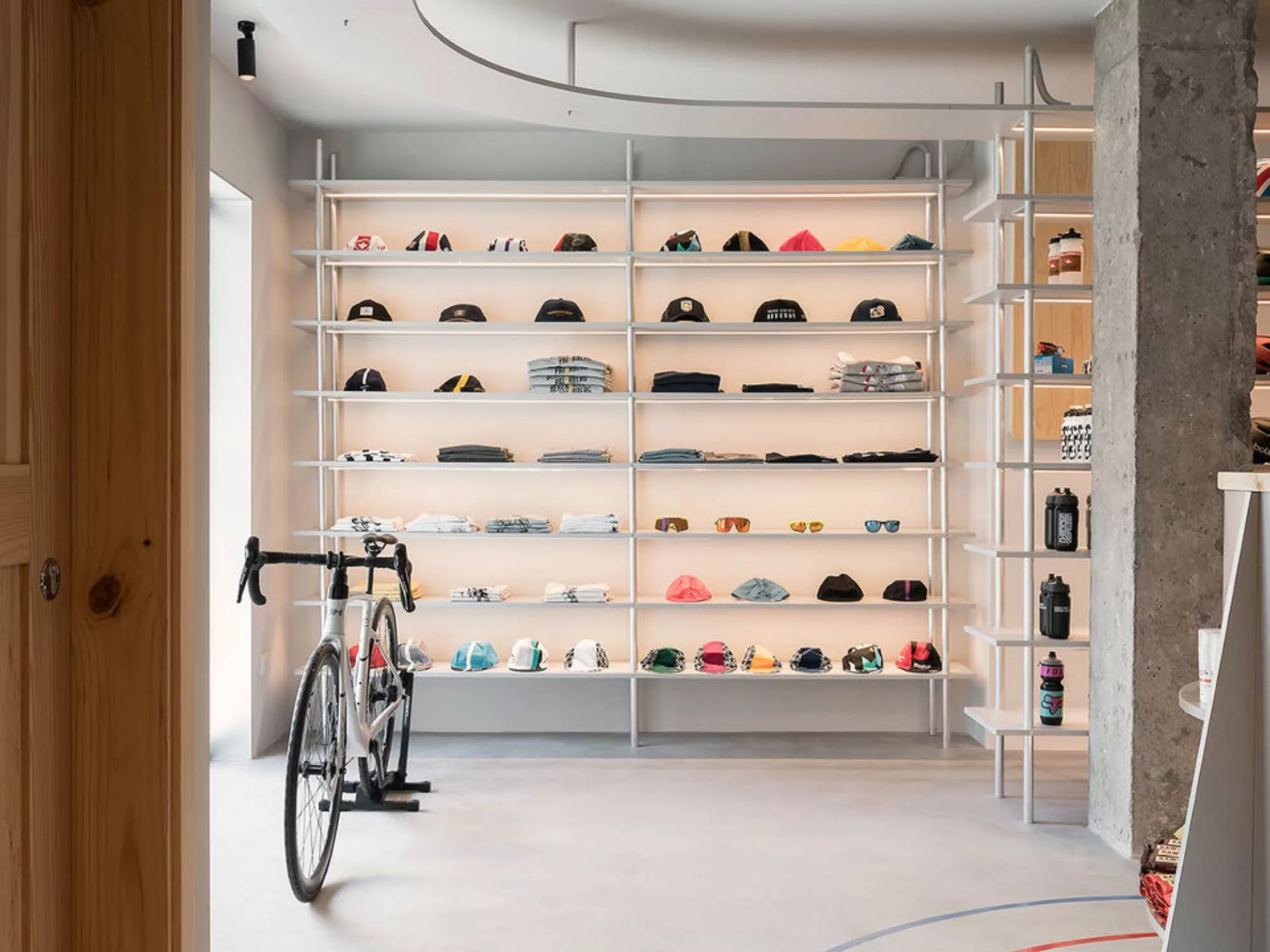 Không Gian Thể Thao Đa Chiều - Tourmalet Store
