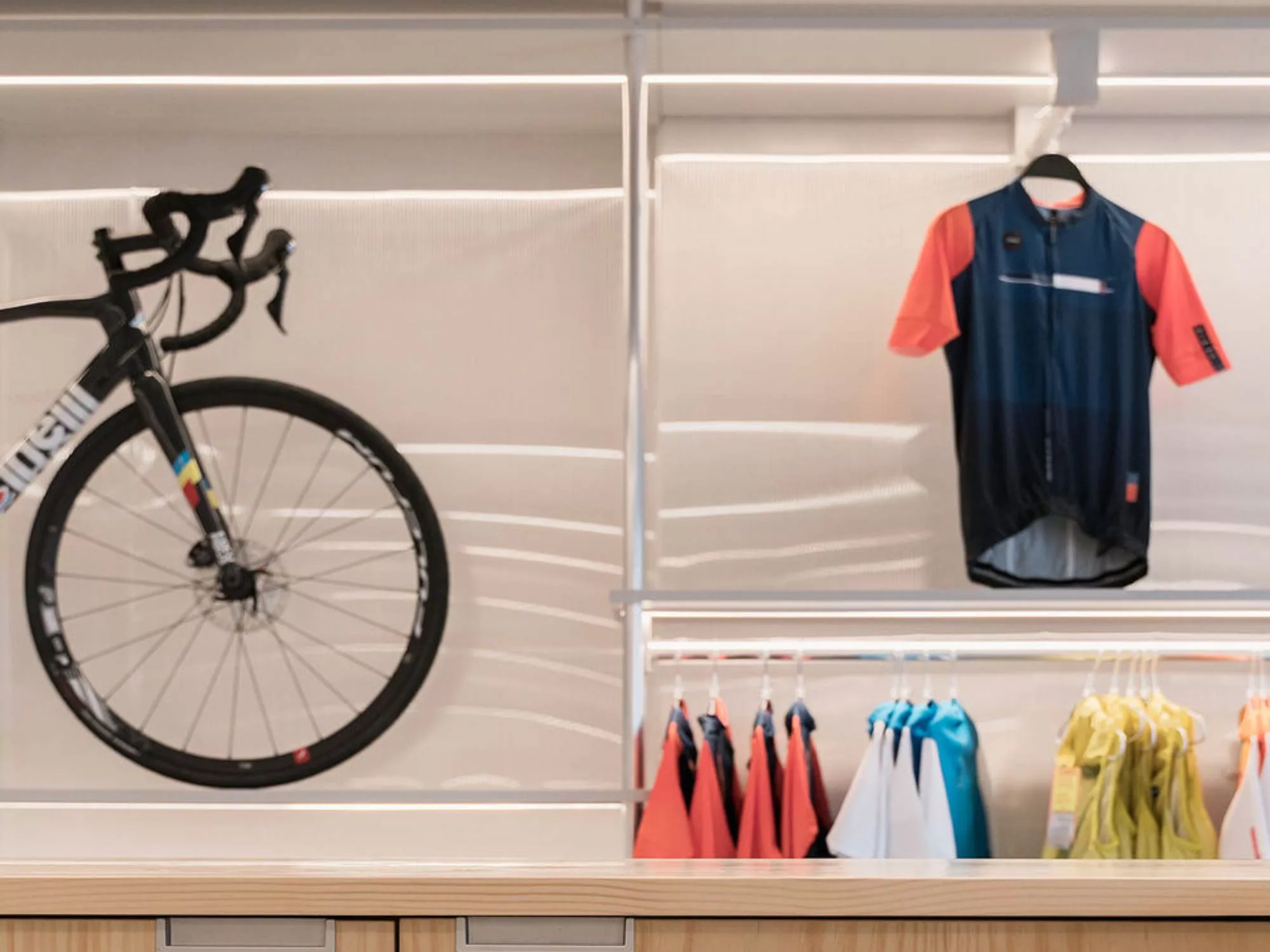 Không Gian Thể Thao Đa Chiều - Tourmalet Store
