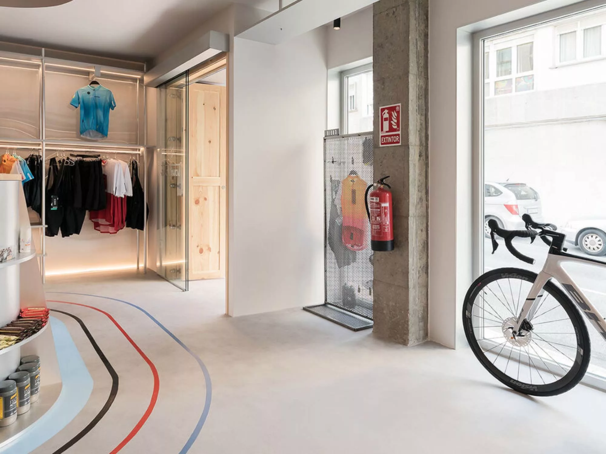 Không Gian Thể Thao Đa Chiều - Tourmalet Store