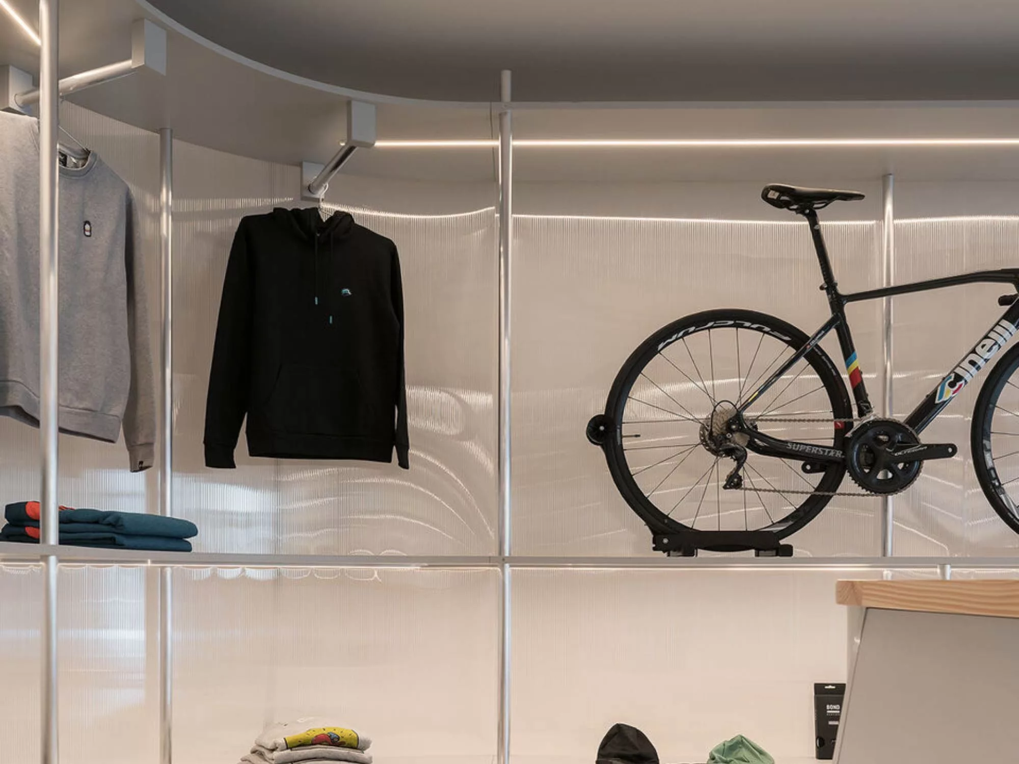 Không Gian Thể Thao Đa Chiều - Tourmalet Store