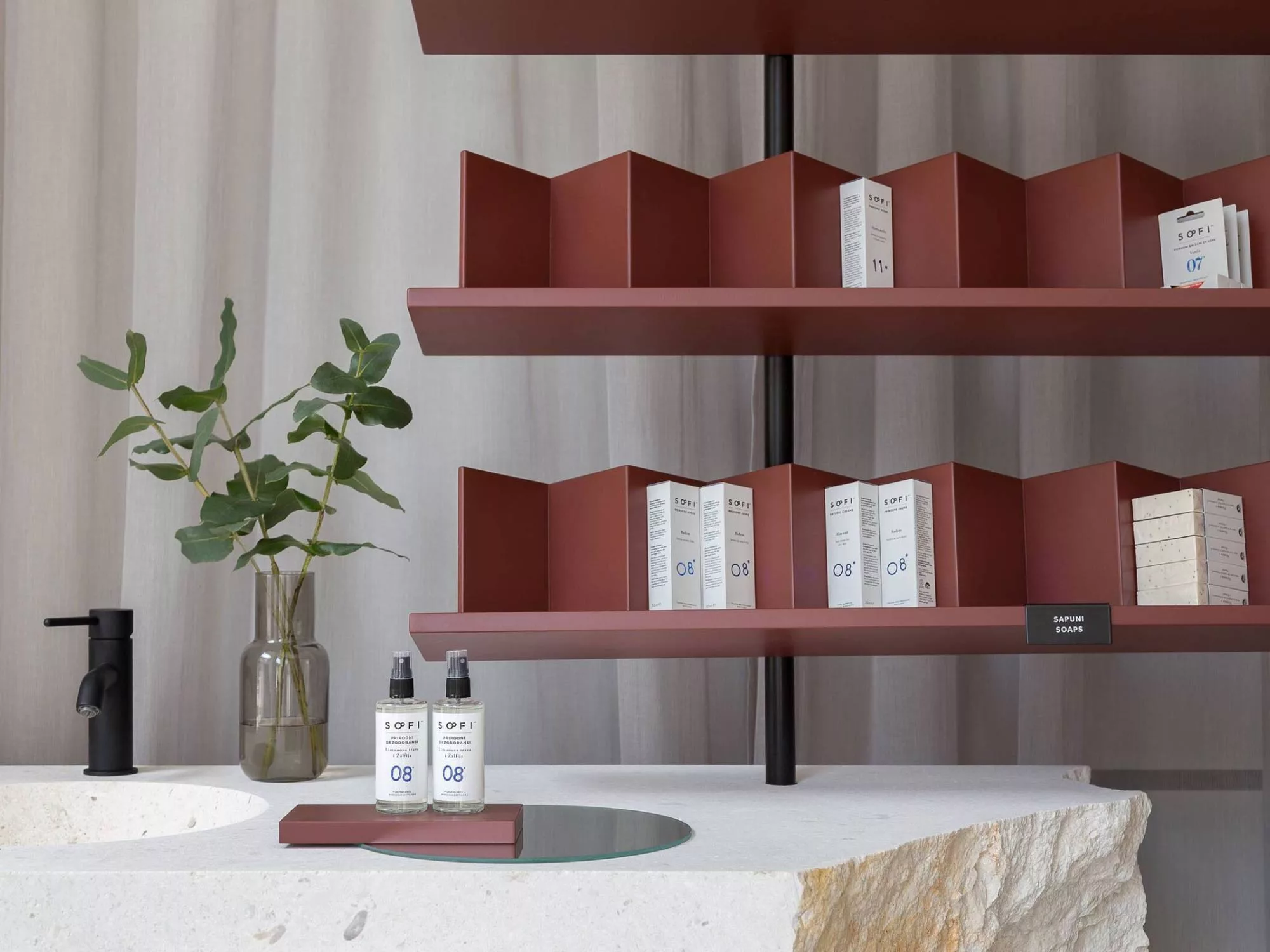 Không Gian Thanh Lịch - Showroom Mỹ Phẩm LUXE ELEGANCE