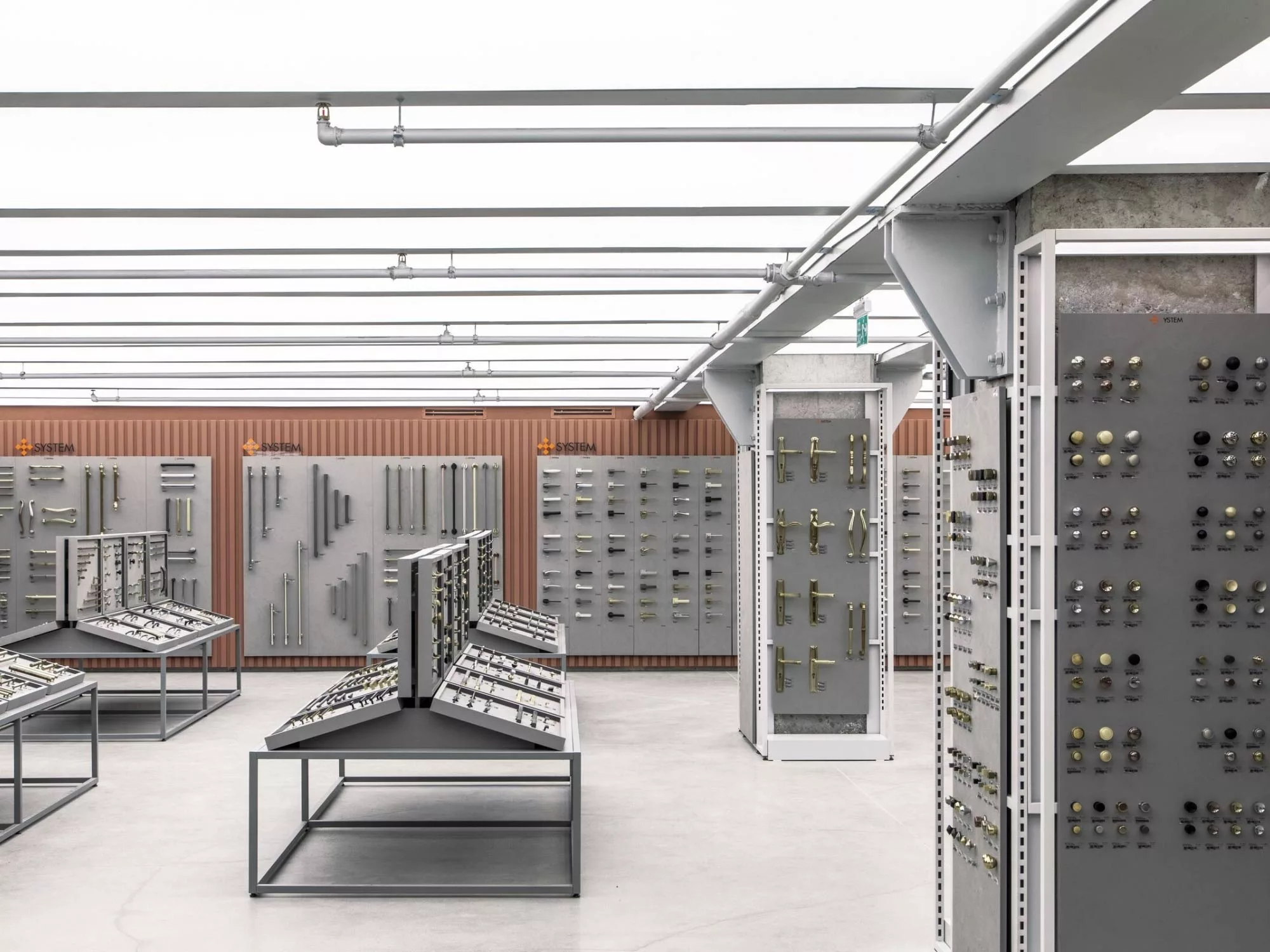 Không Gian Tương Lai - Showroom System