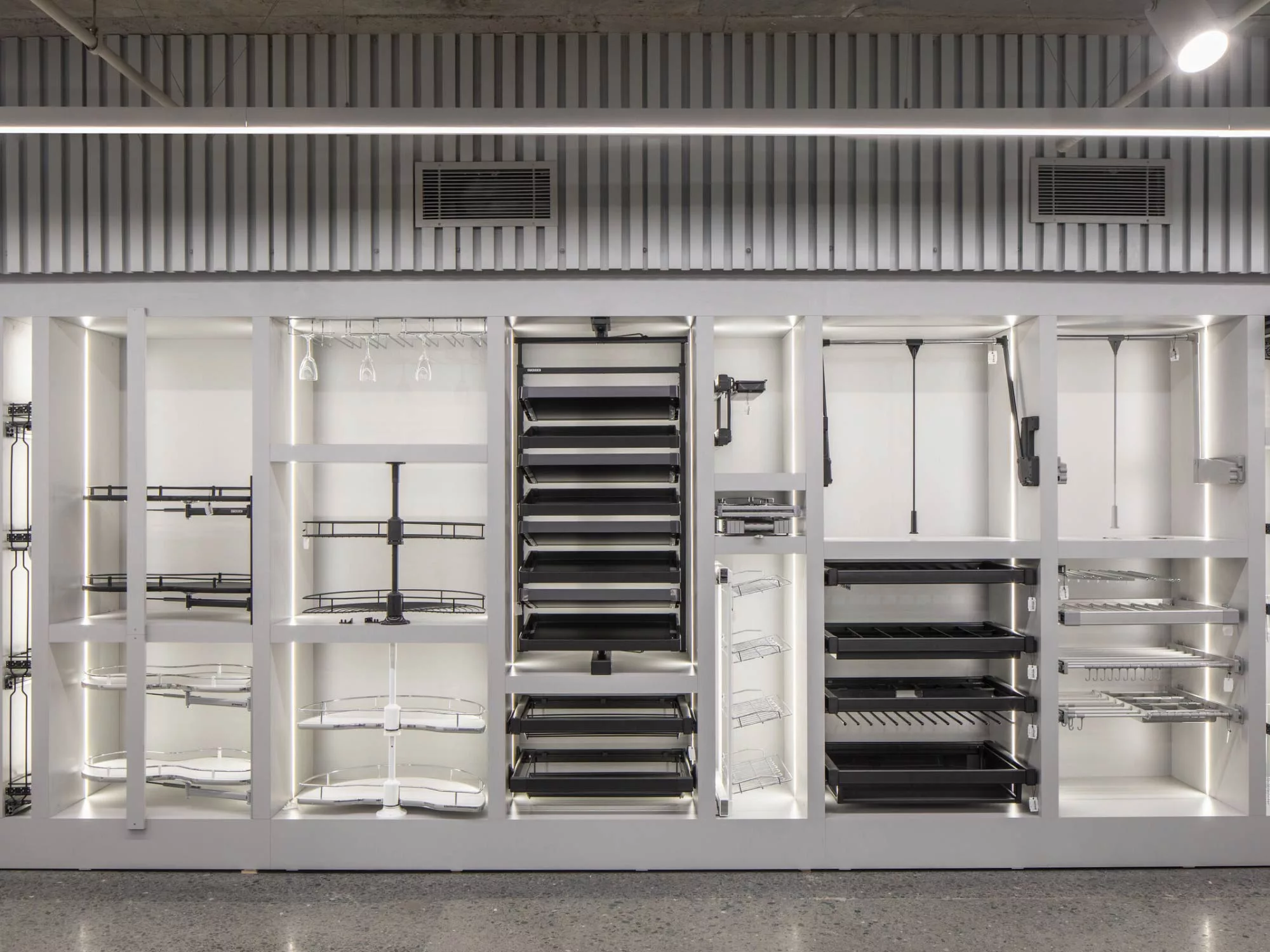 Không Gian Tương Lai - Showroom System