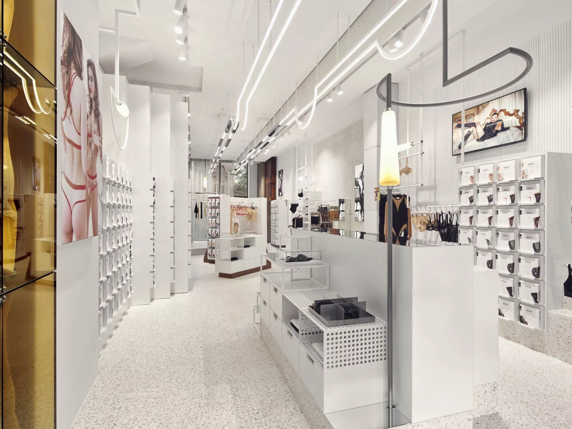 Lối Sống Tinh Tế - Thiết Kế Nội Thất Cao Cấp Cho Showroom Đồ Lót