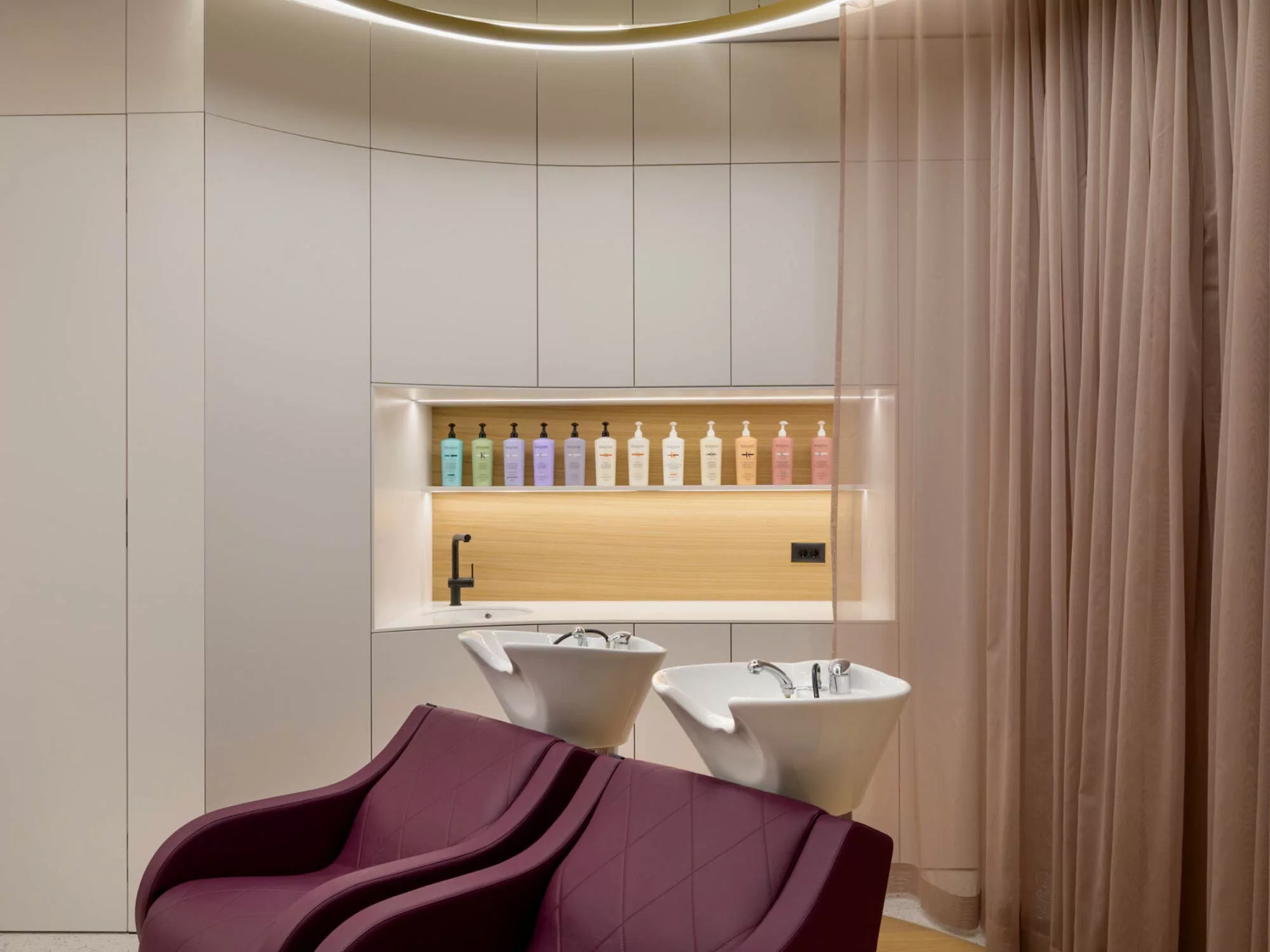 Luna Hair Studio – Không Gian Tinh Tế Kết Hợp Cảm Xúc
