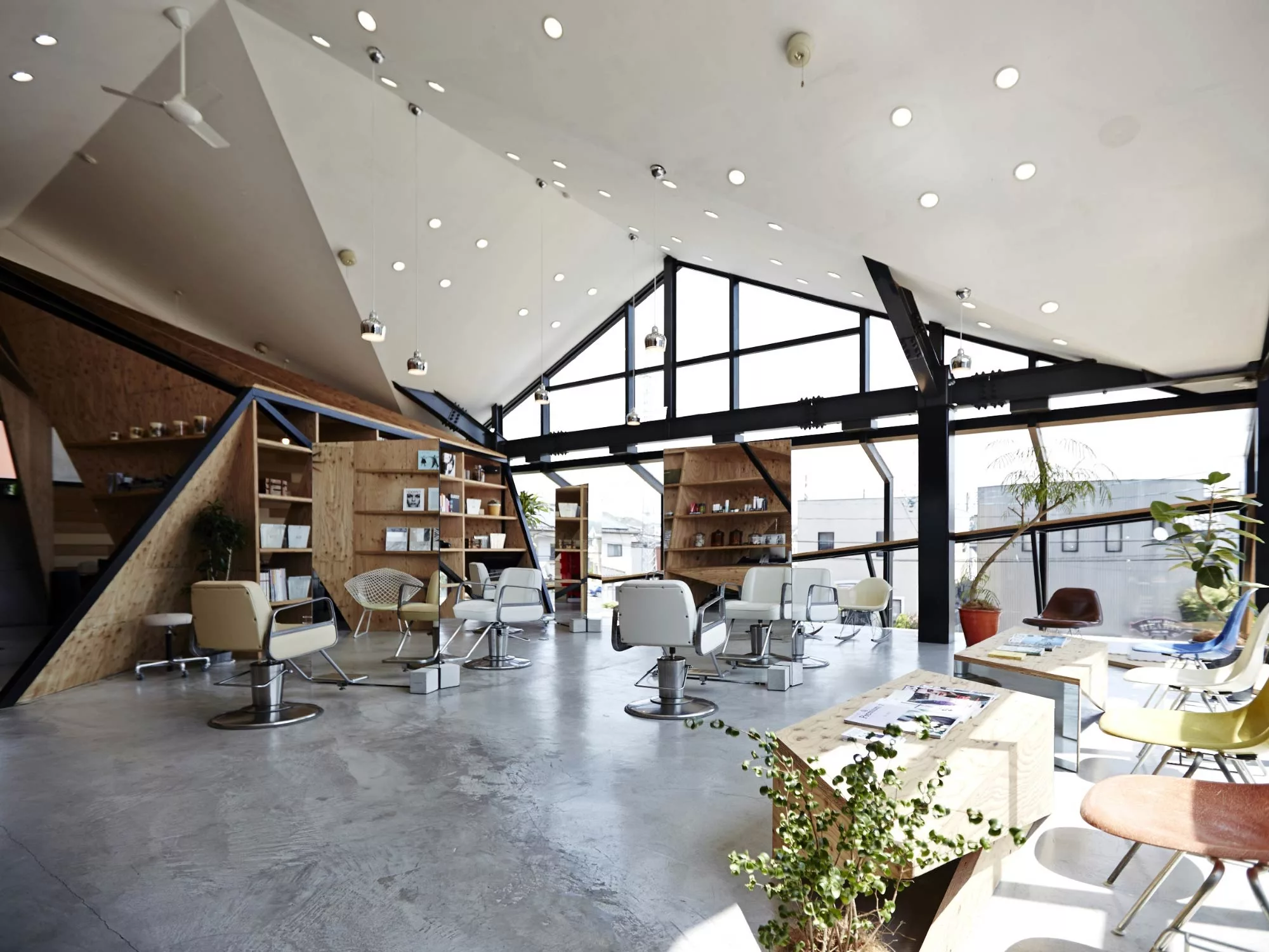 Luna Hair Studio – Không Gian Tinh Tế Và Hiện Đại