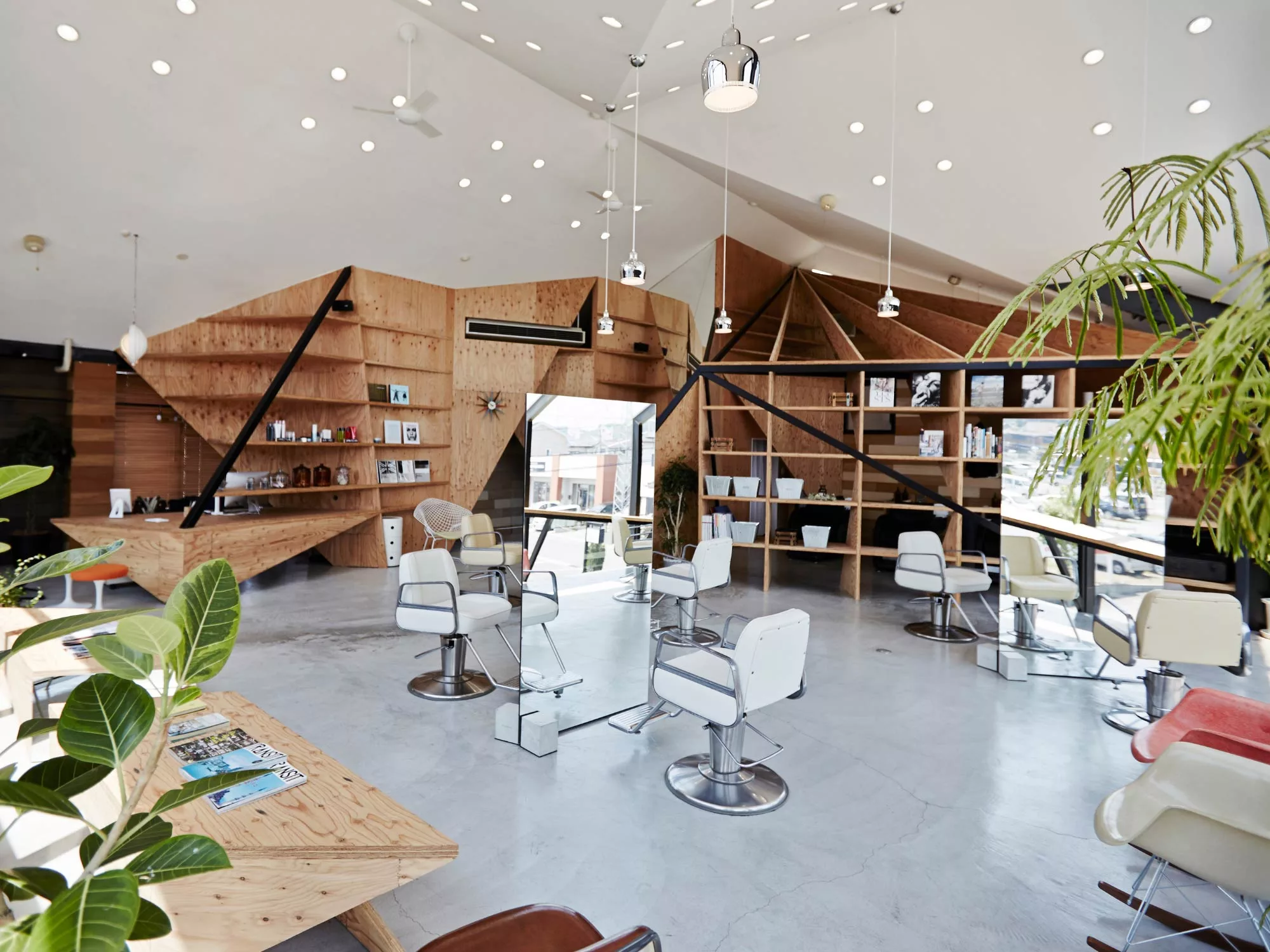 Luna Hair Studio – Không Gian Tinh Tế Và Hiện Đại