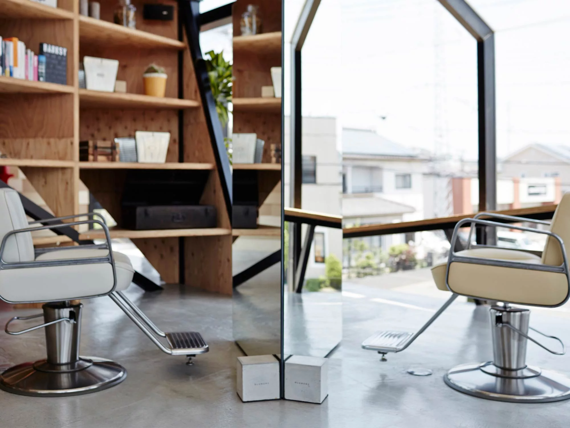 Luna Hair Studio – Không Gian Tinh Tế Và Hiện Đại