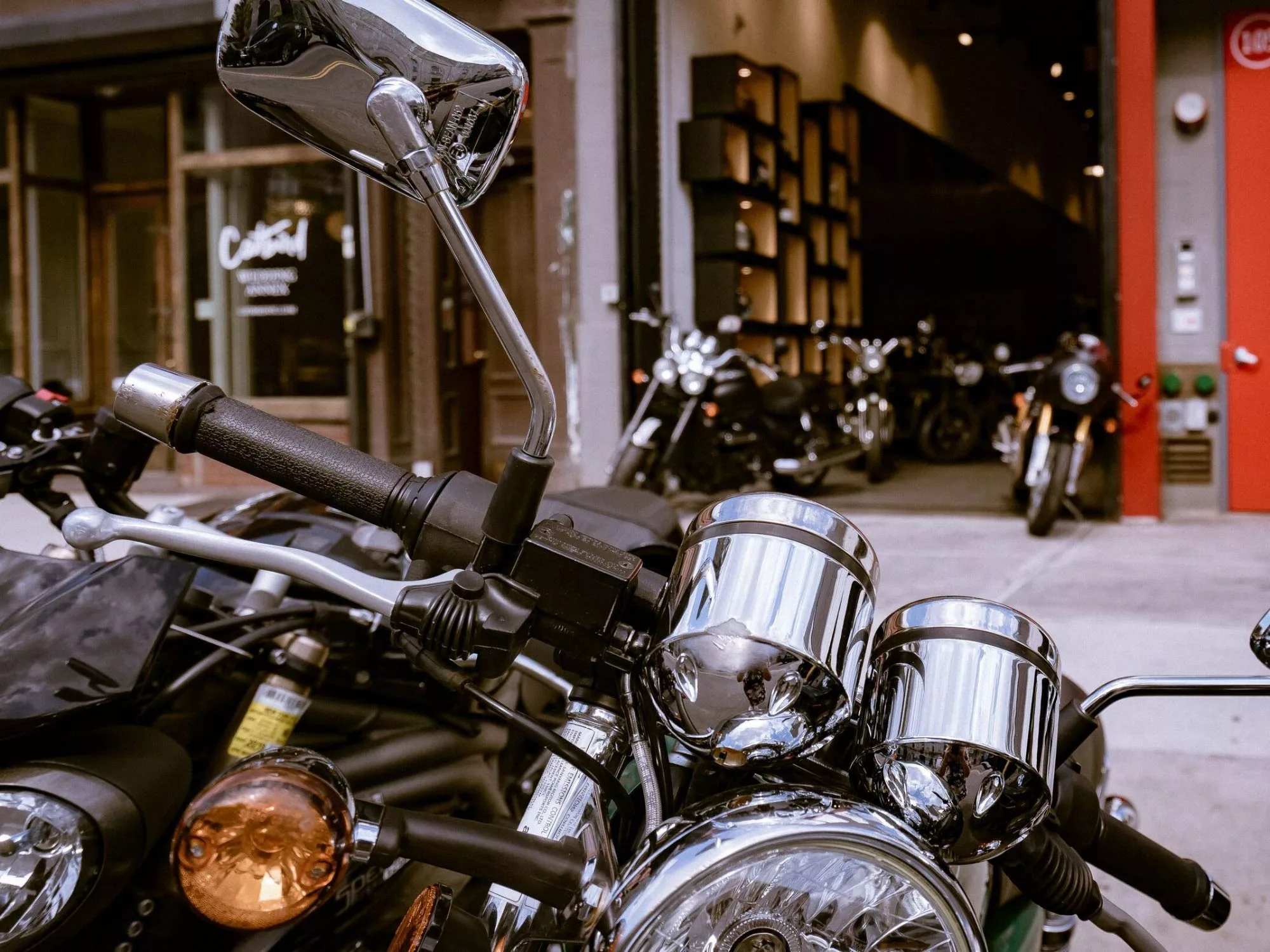 Không Gian Tương Lai: Showroom Xe Đẳng Cấp Vinh Quang