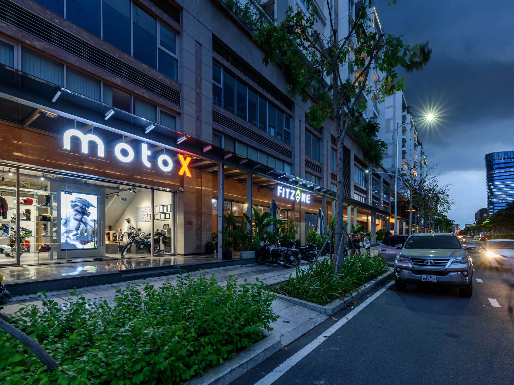 X Motor Hub - Không Gian Kết Nối Văn Hóa Xe Máy