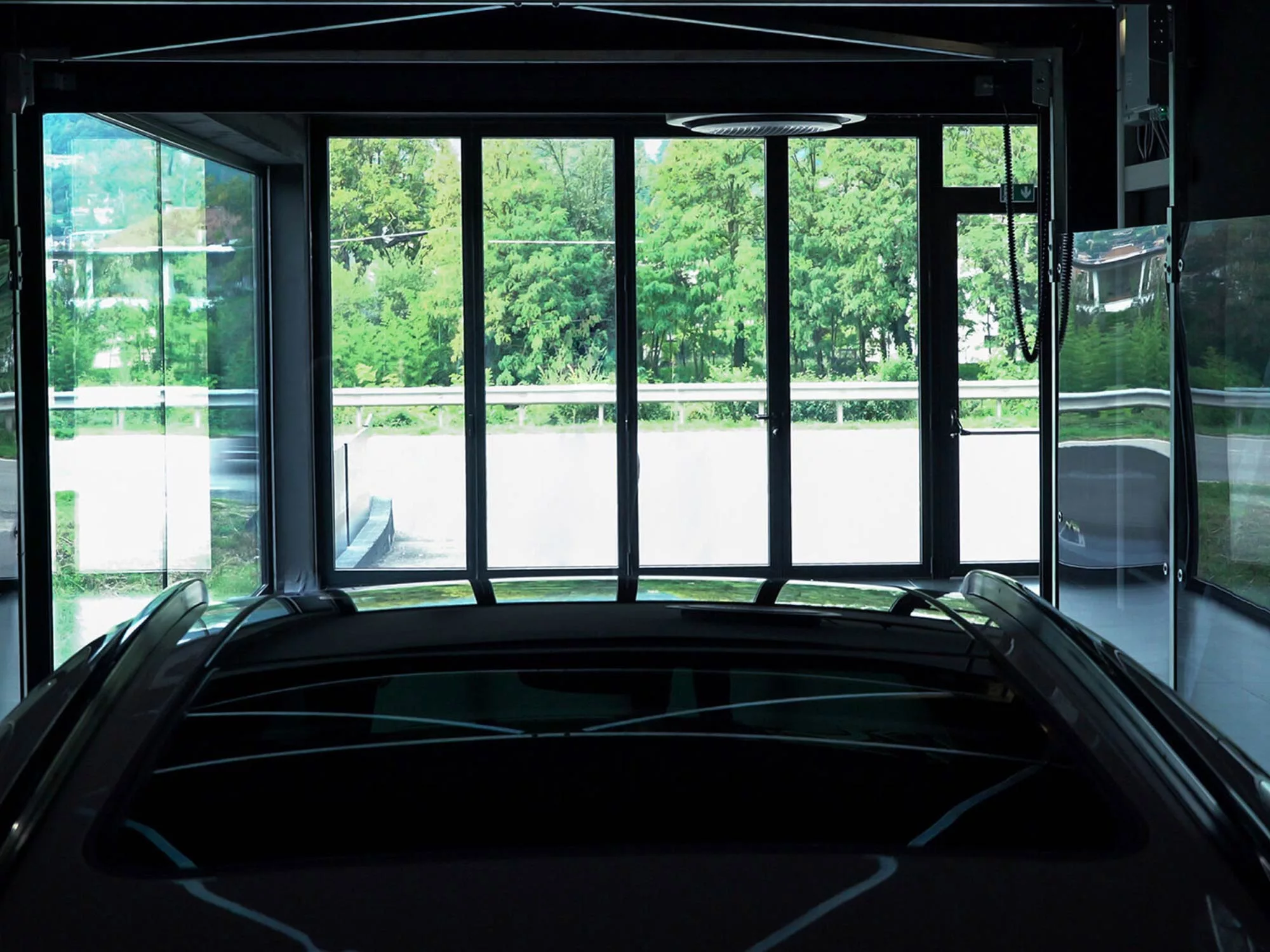 Không Gian Tương Lai: Showroom Ô Tô Future Drive